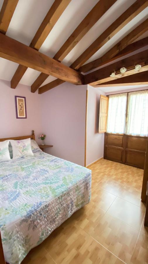 Apartamentos Rurales Los Nogales Косгая Екстер'єр фото