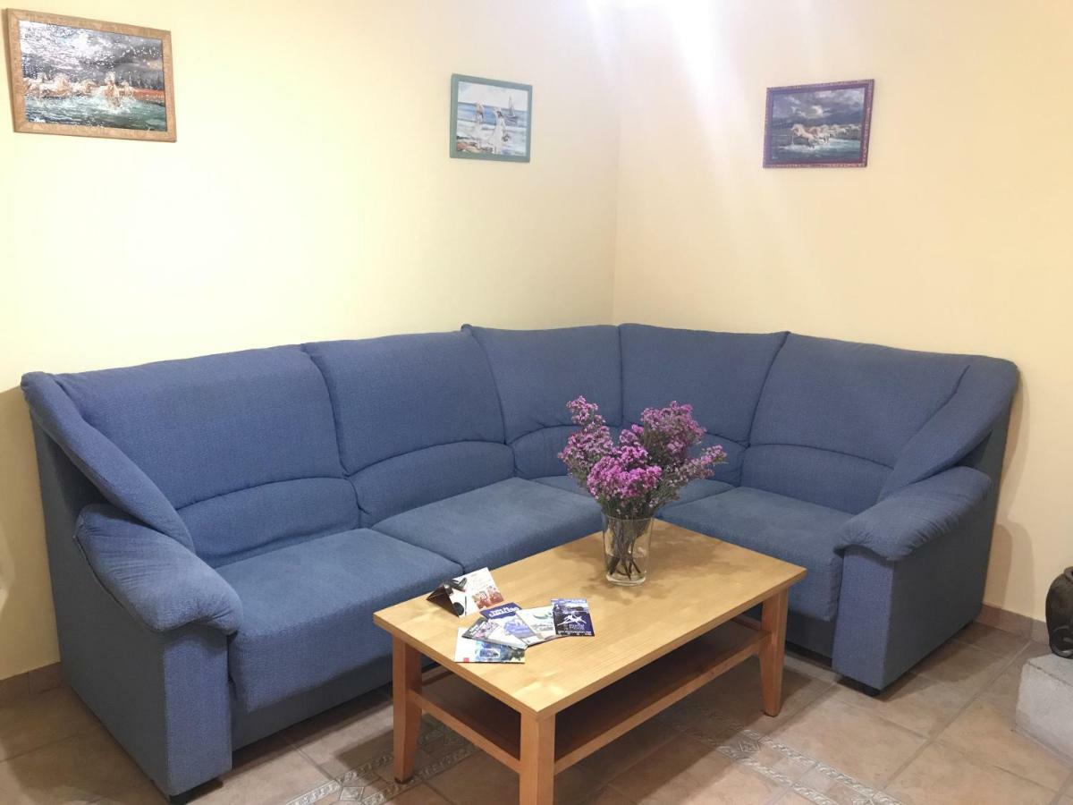 Apartamentos Rurales Los Nogales Косгая Екстер'єр фото